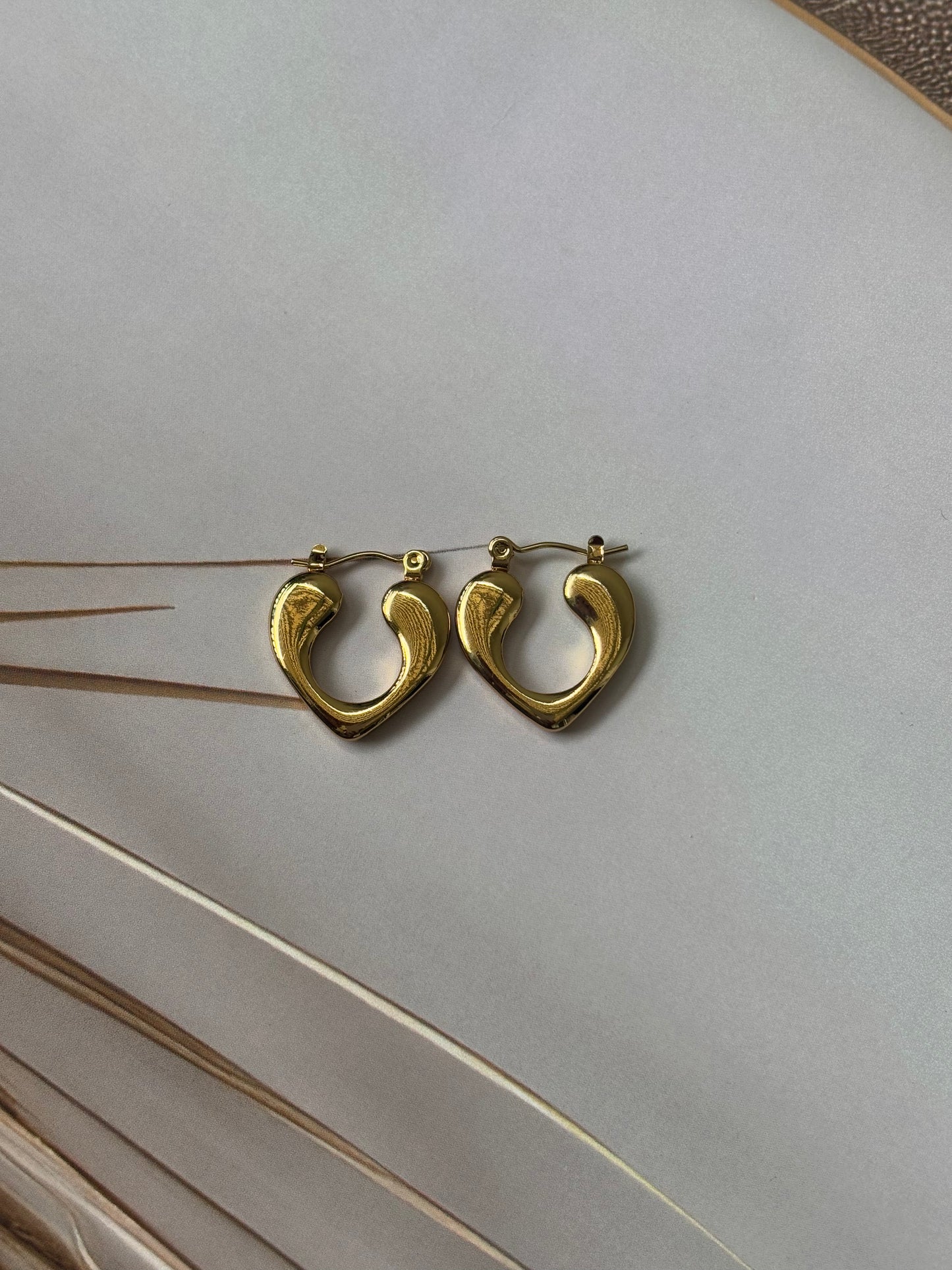 Heart hoops plain