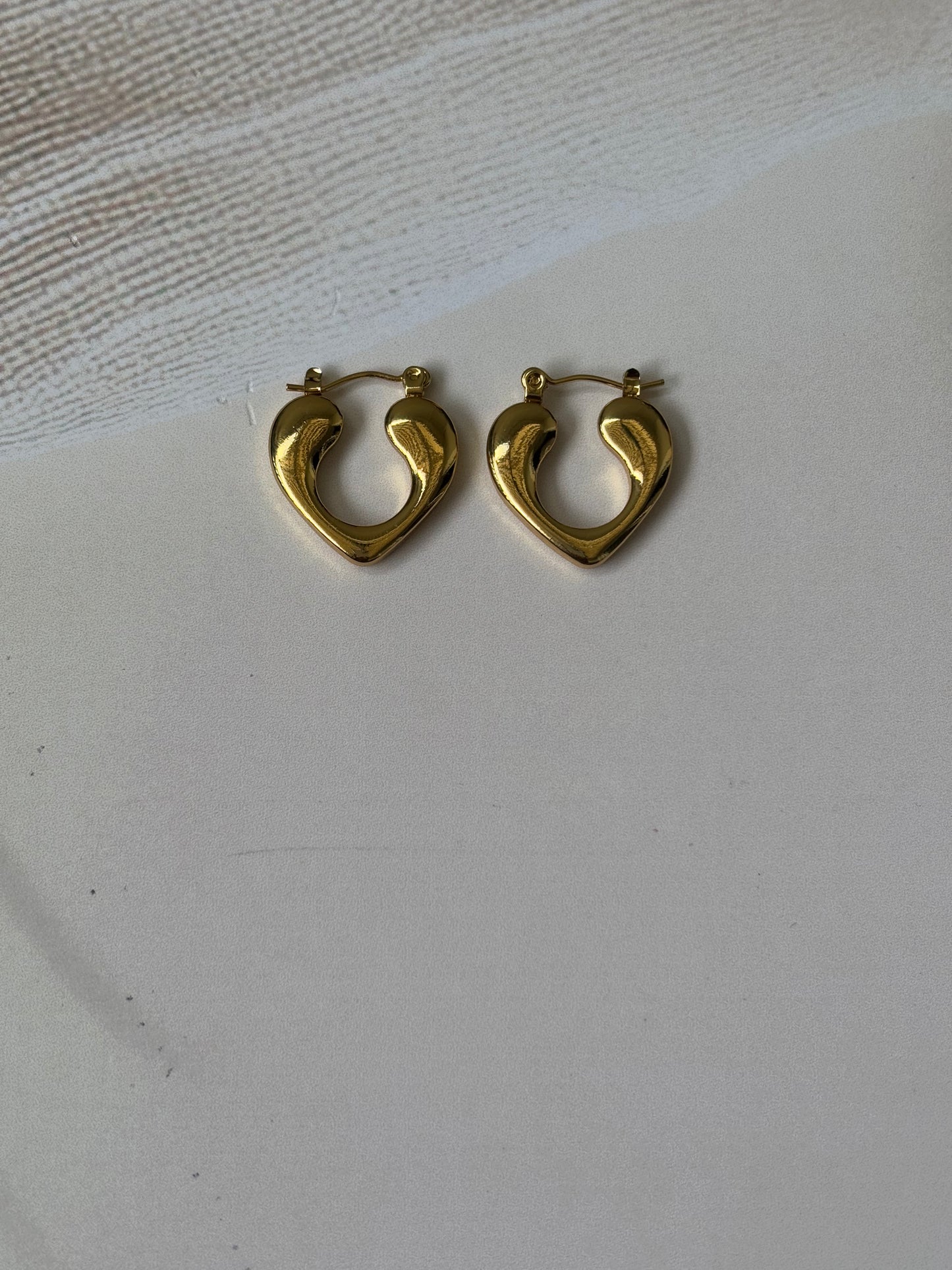 Heart hoops plain
