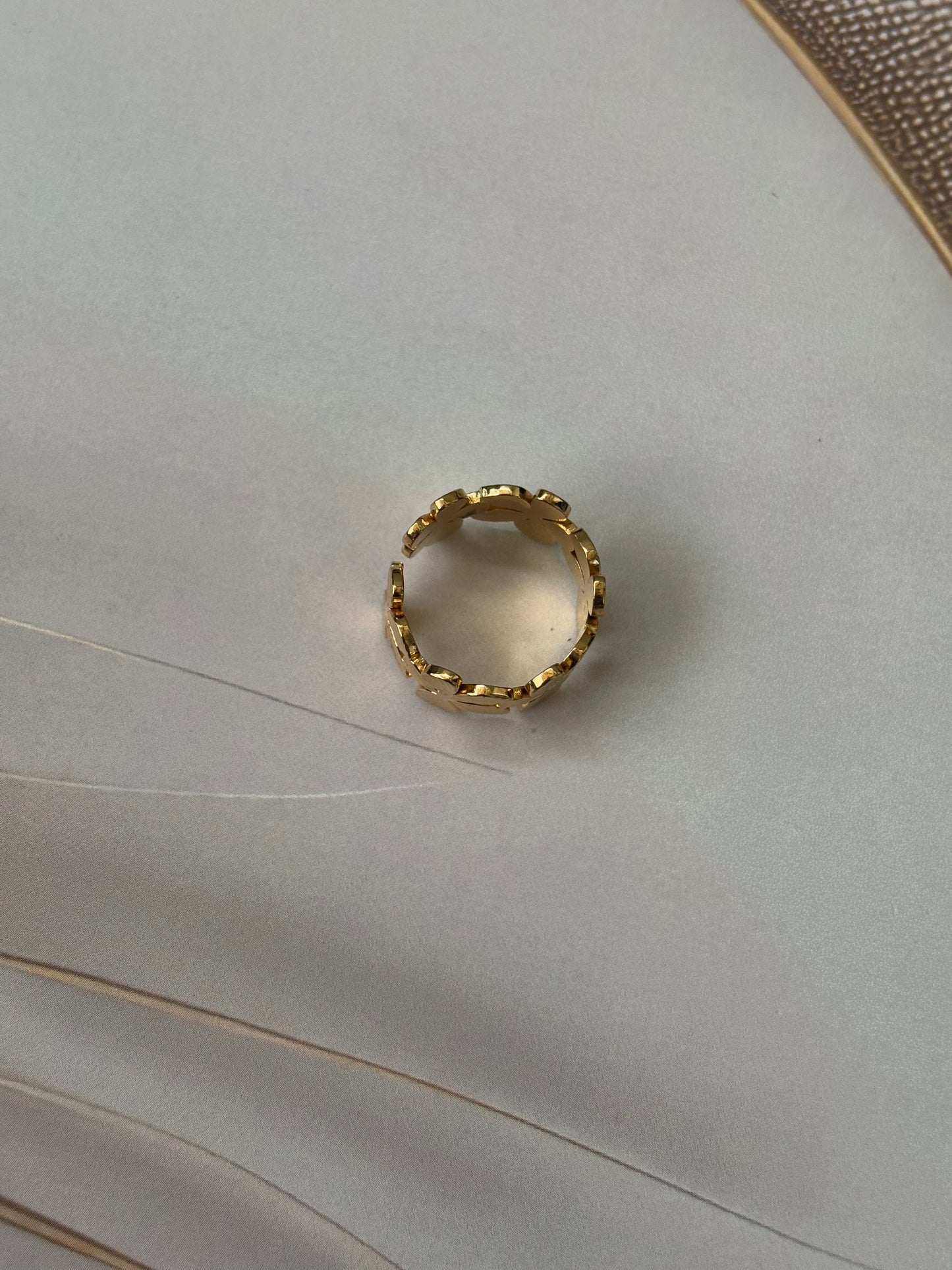Flower ring