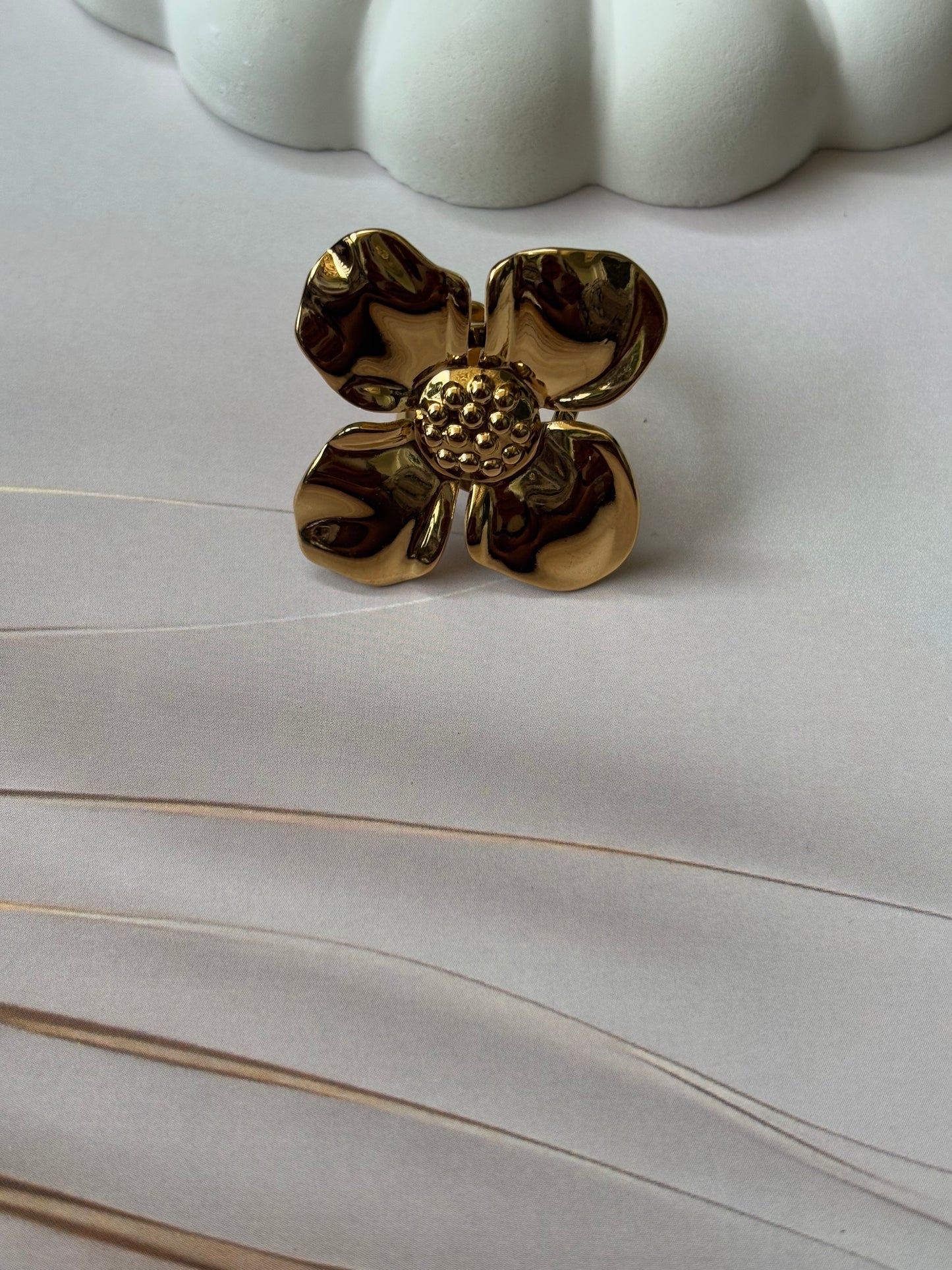 Chunky Big flower Ring