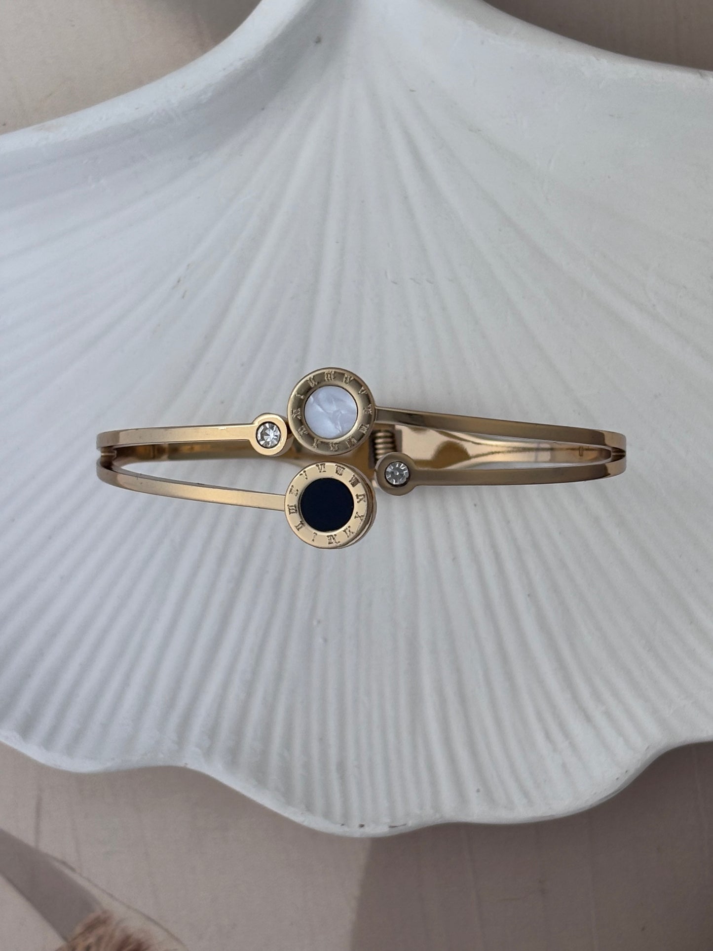 Roman Dial black and white kada bracelet