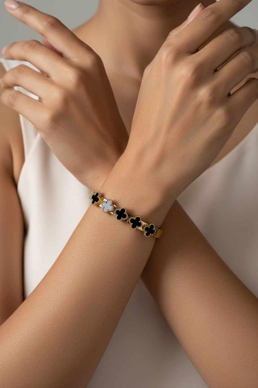 Black Beauty clover kada bracelet