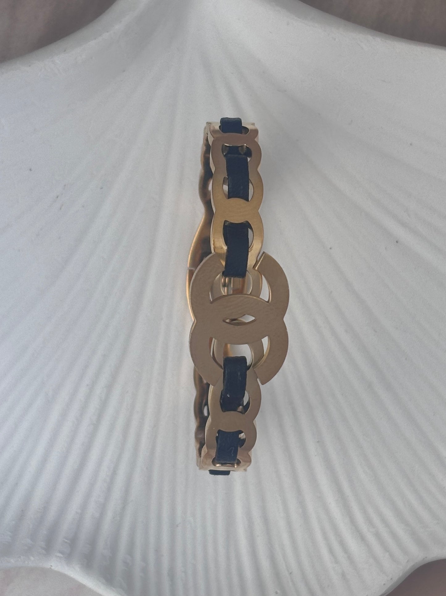 Black )( leatherette woven kada