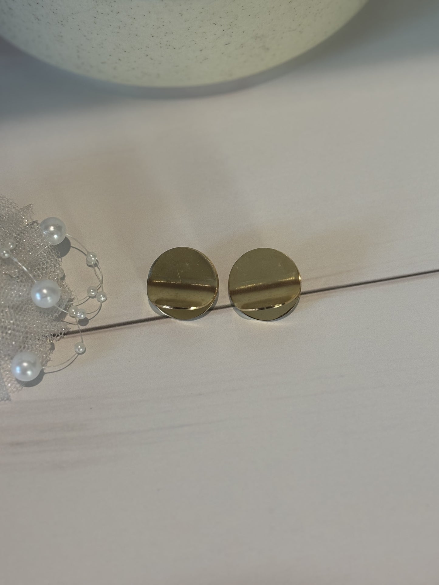 Golden Round big studs