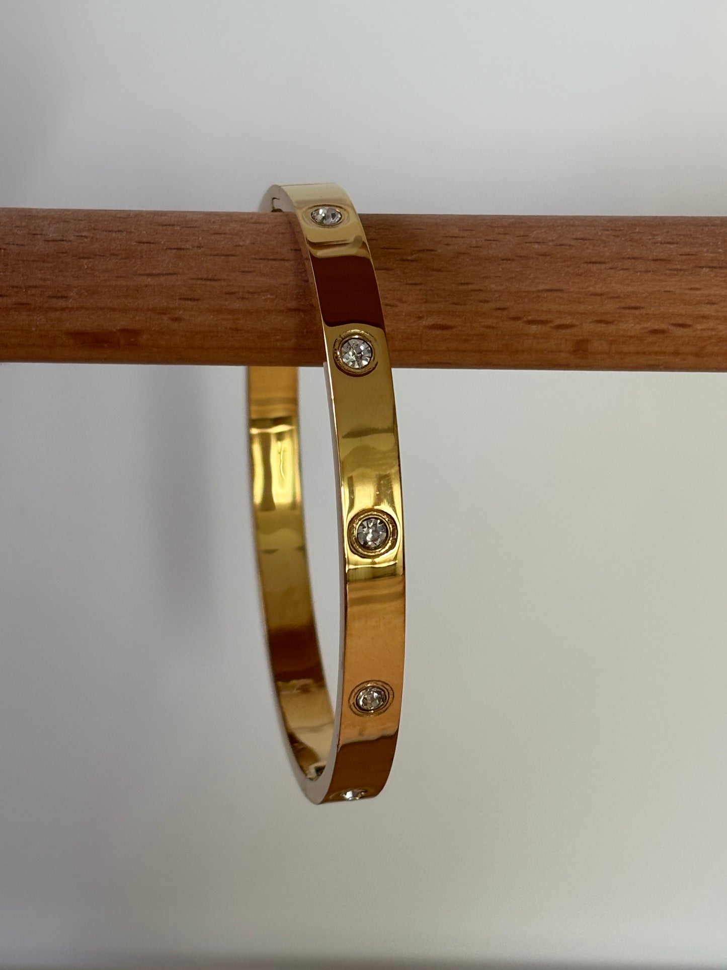 Golden Antitarnish Dis Studded bracelet
