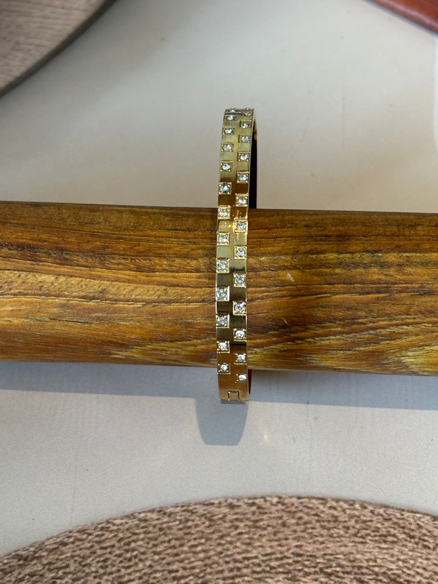 Golden Squary stone bracelet