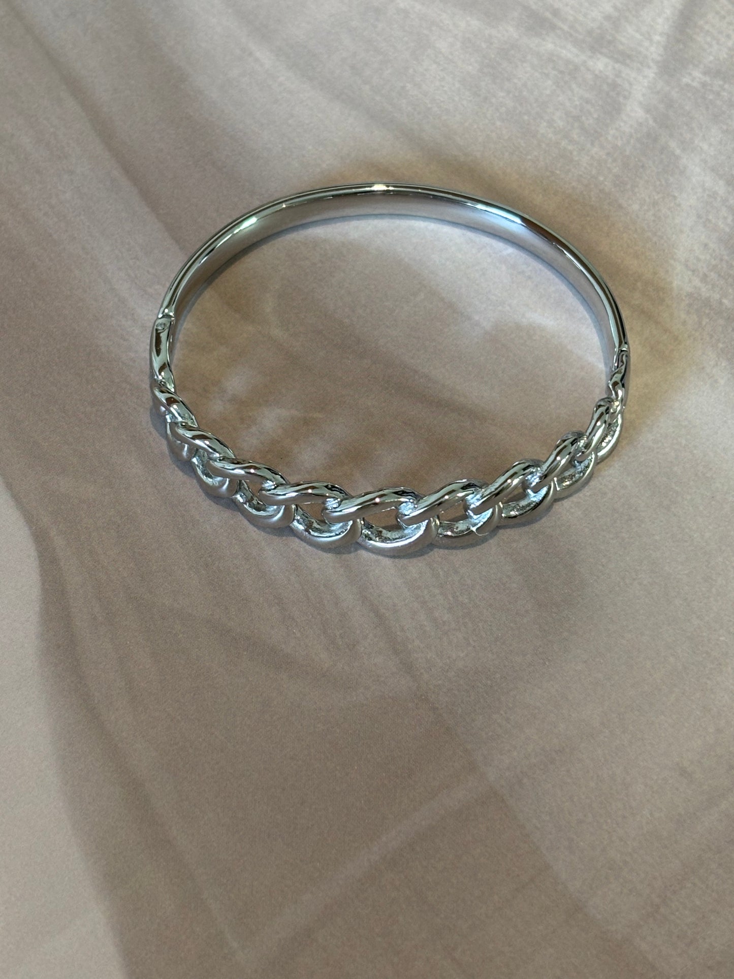 Antitarnish Chain design golden bracelet