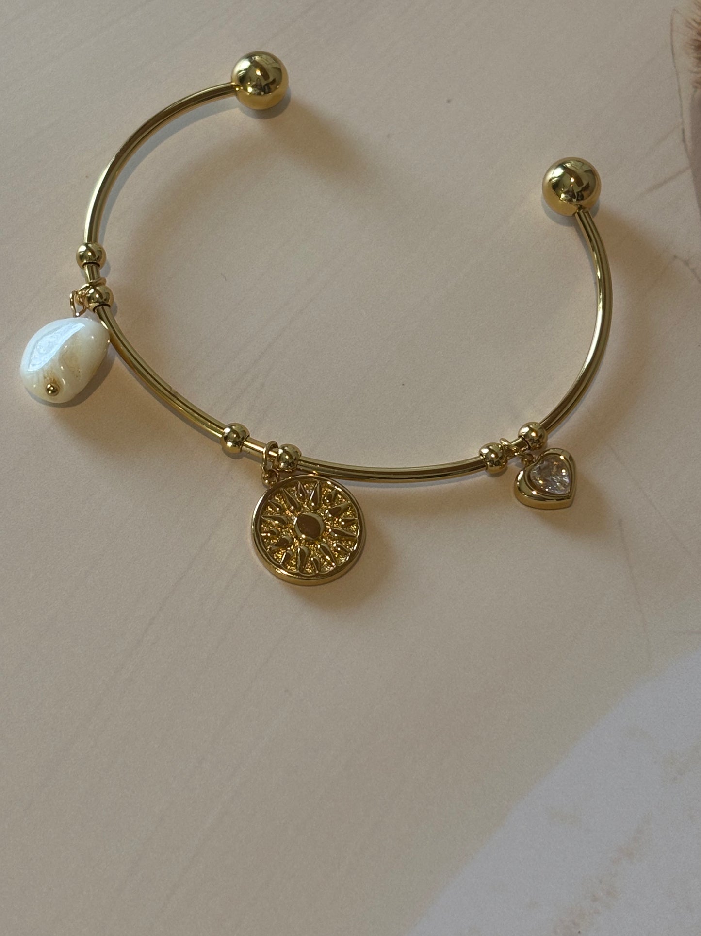 Golden Star shell adjustable bracelet