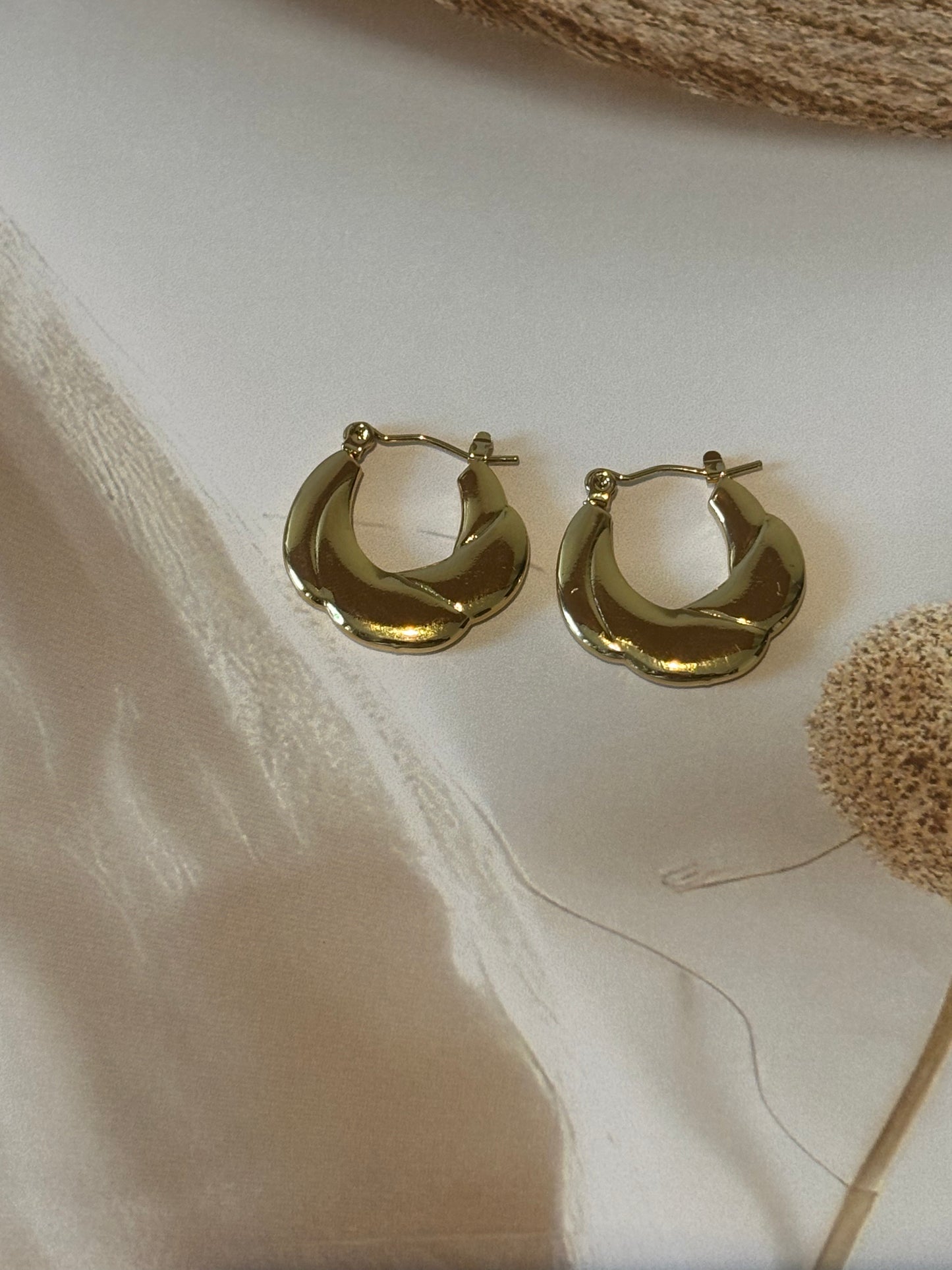 Golden basket hoops