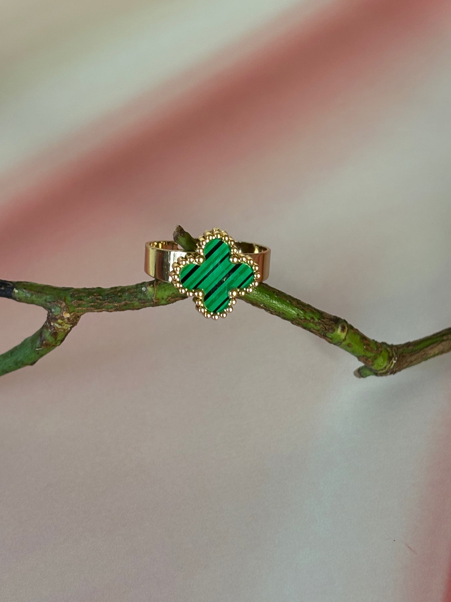 Green clover leaf ring