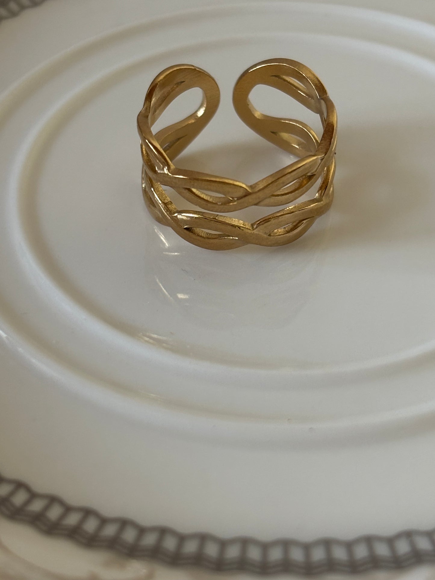 Golden layered ring