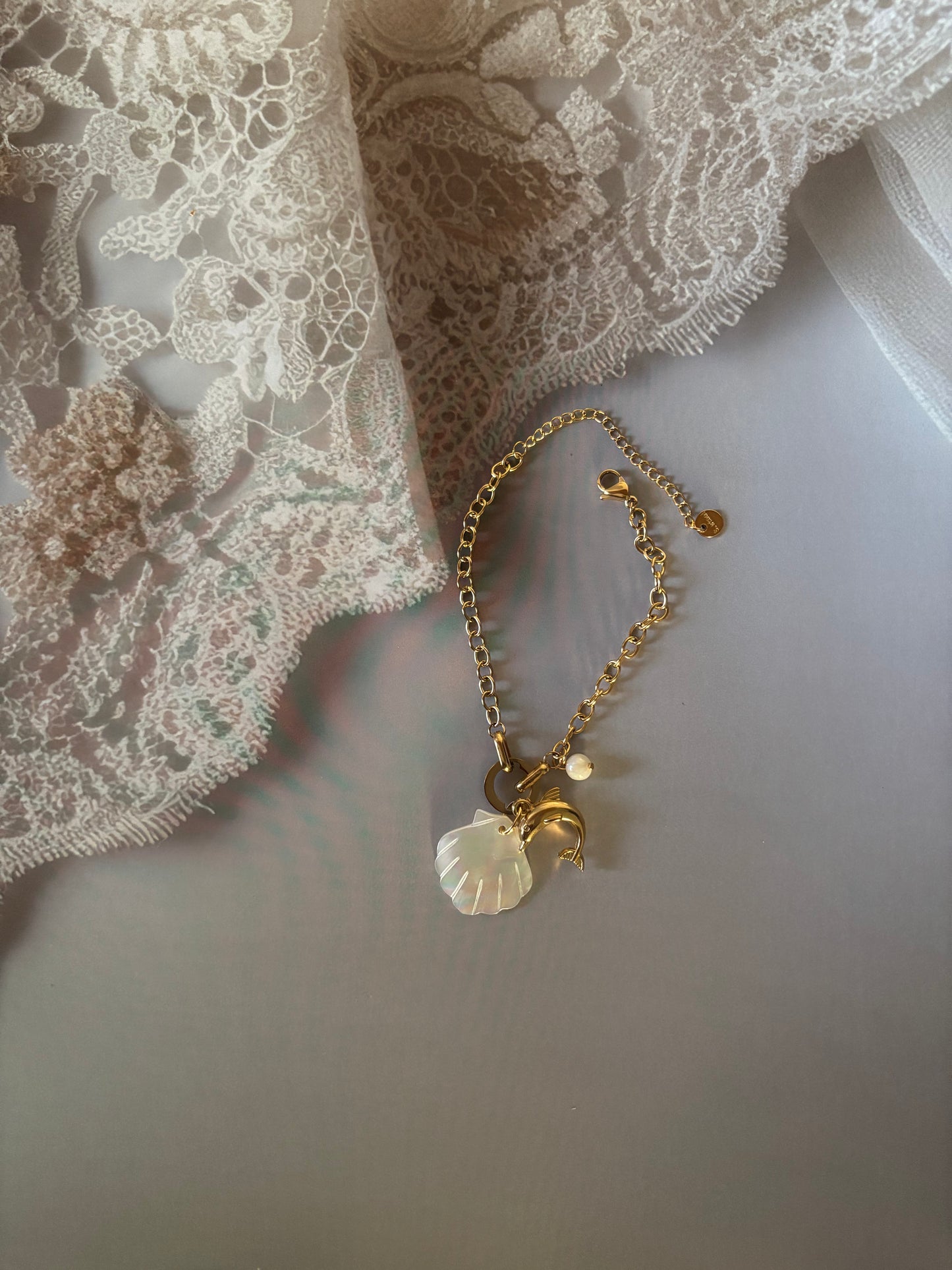 Golden shell beach bracelet