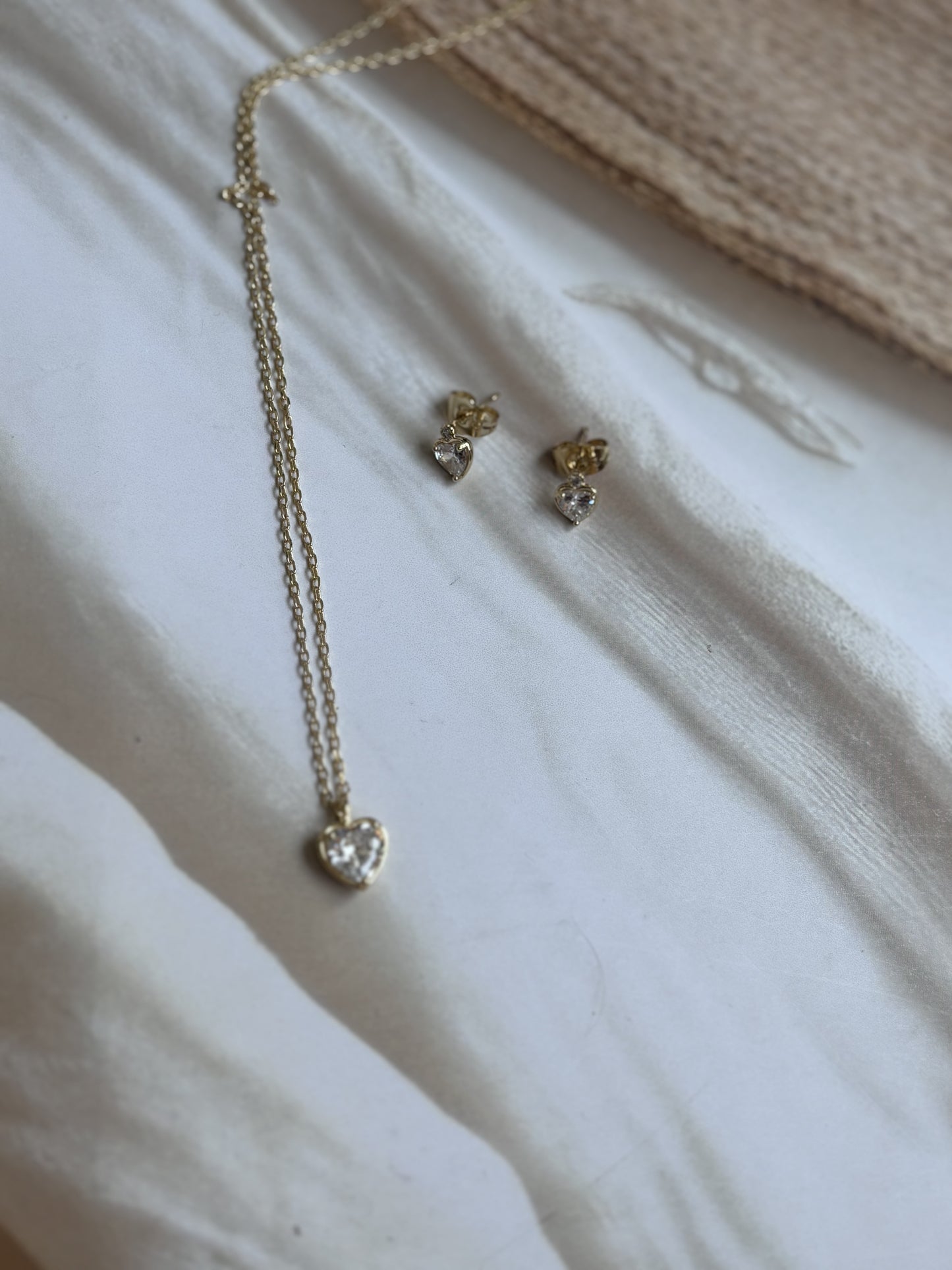 AD Stone heart pendant necklace set