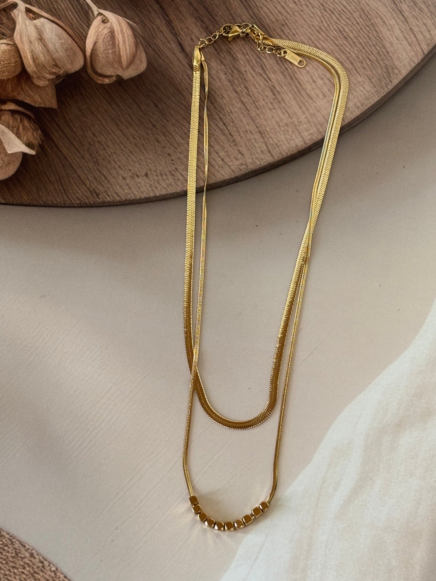 Golden layered chain