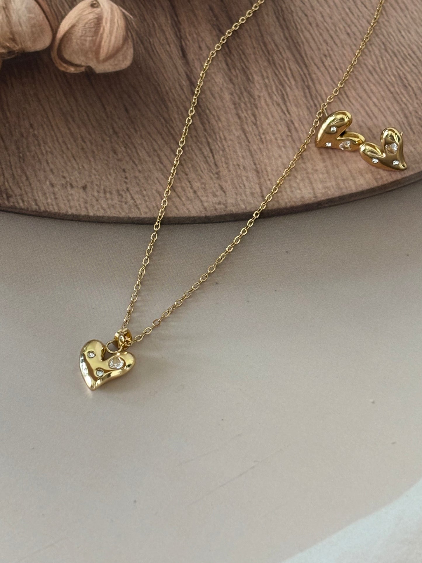 Golden Heart pendant Necklace and earrings