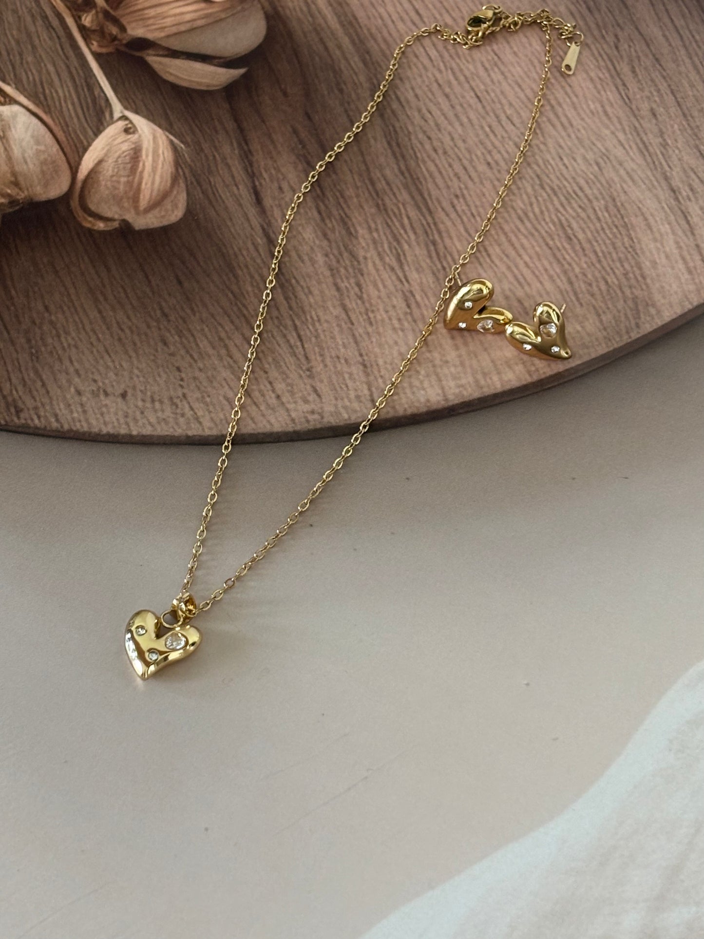 Golden Heart pendant Necklace and earrings