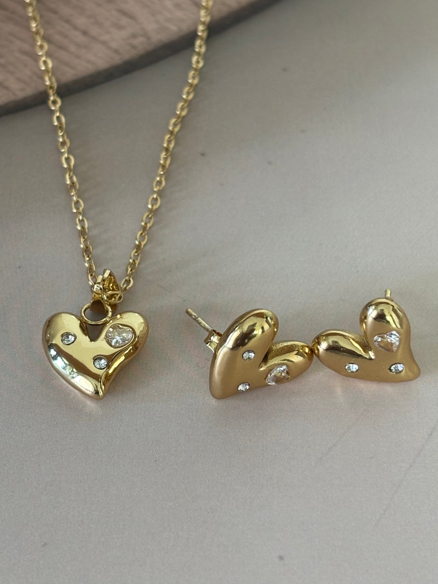 Golden Heart pendant Necklace and earrings