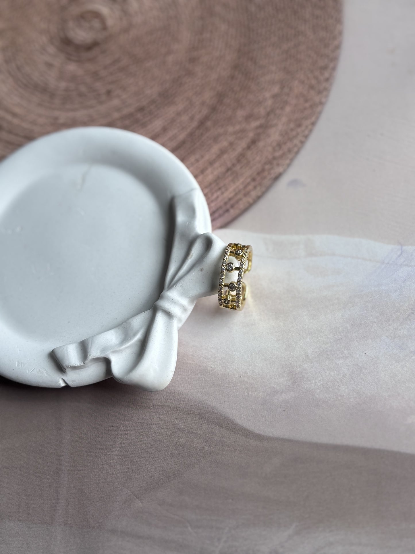 Alternate Ad stones Ring
