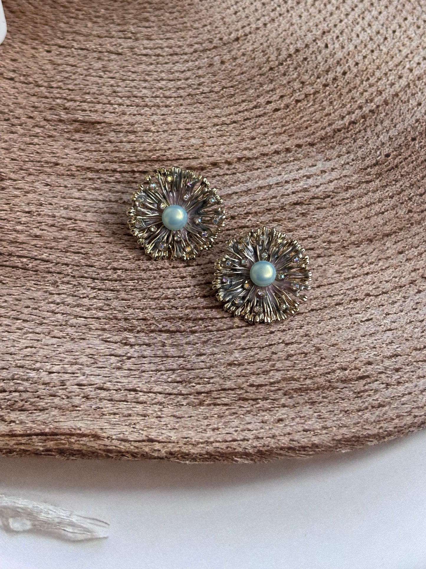 Coral Sun burst Studs