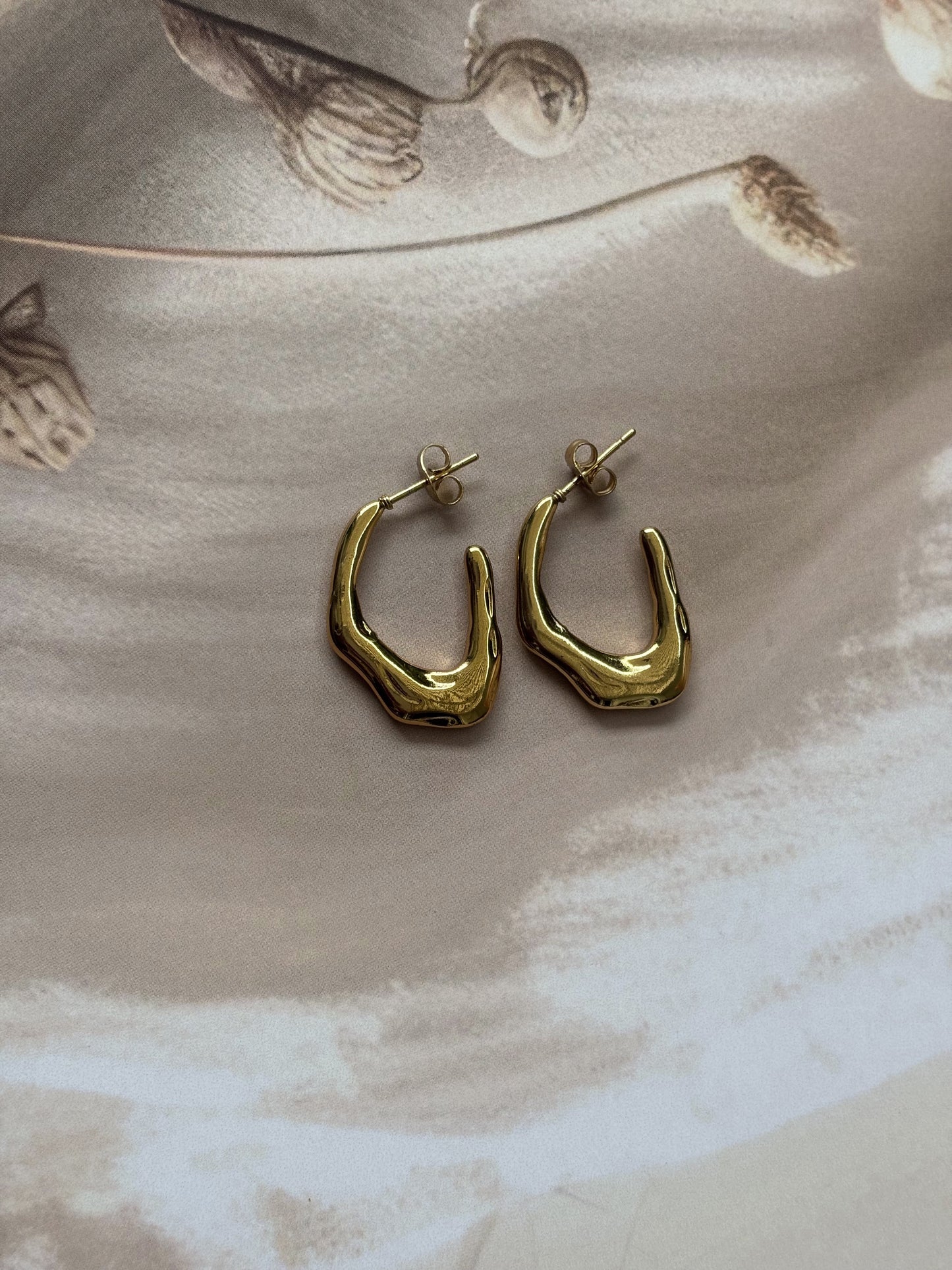 Golden Asymmetric half hoops