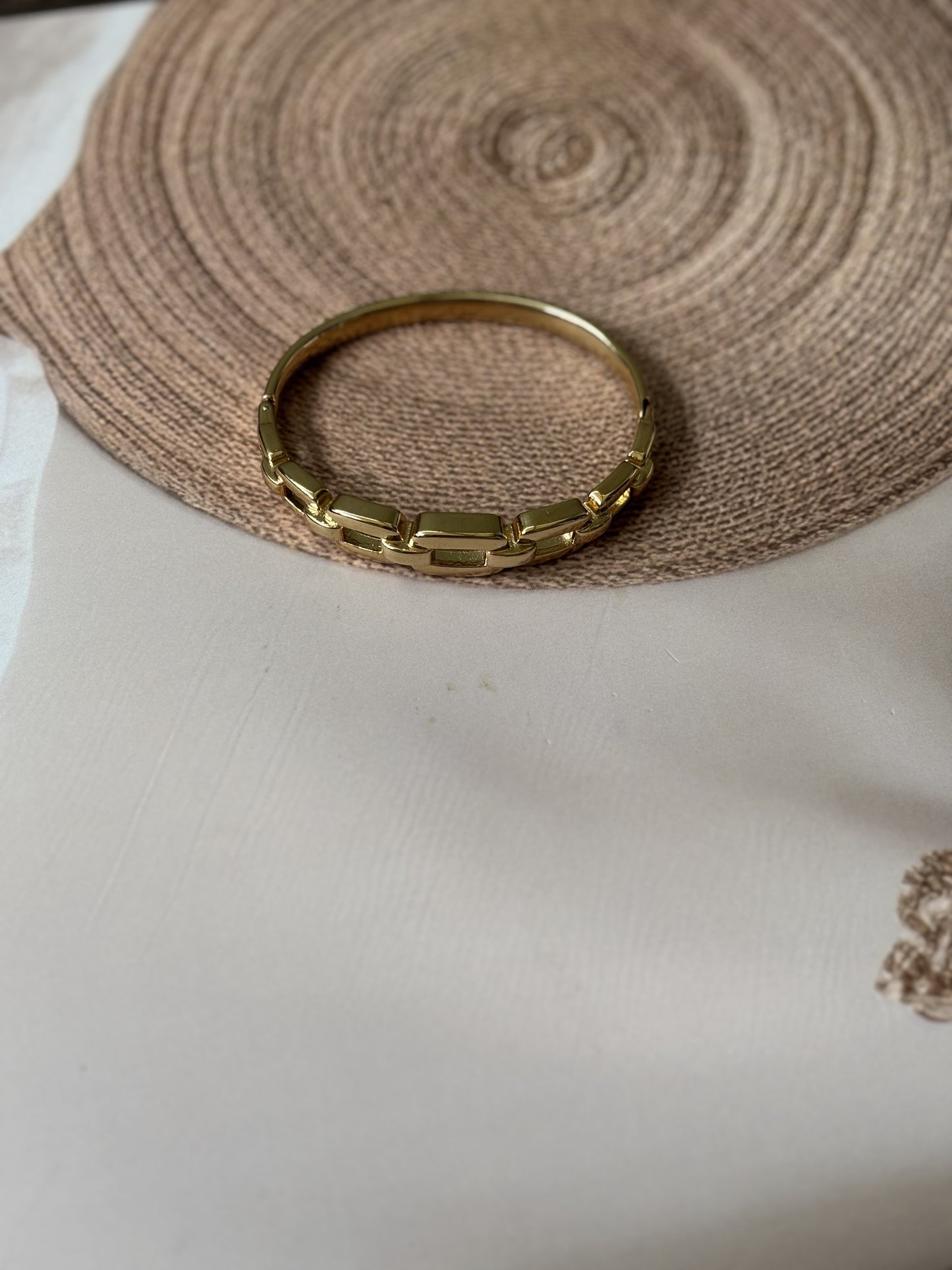 Antitarnish Chain design golden bracelet