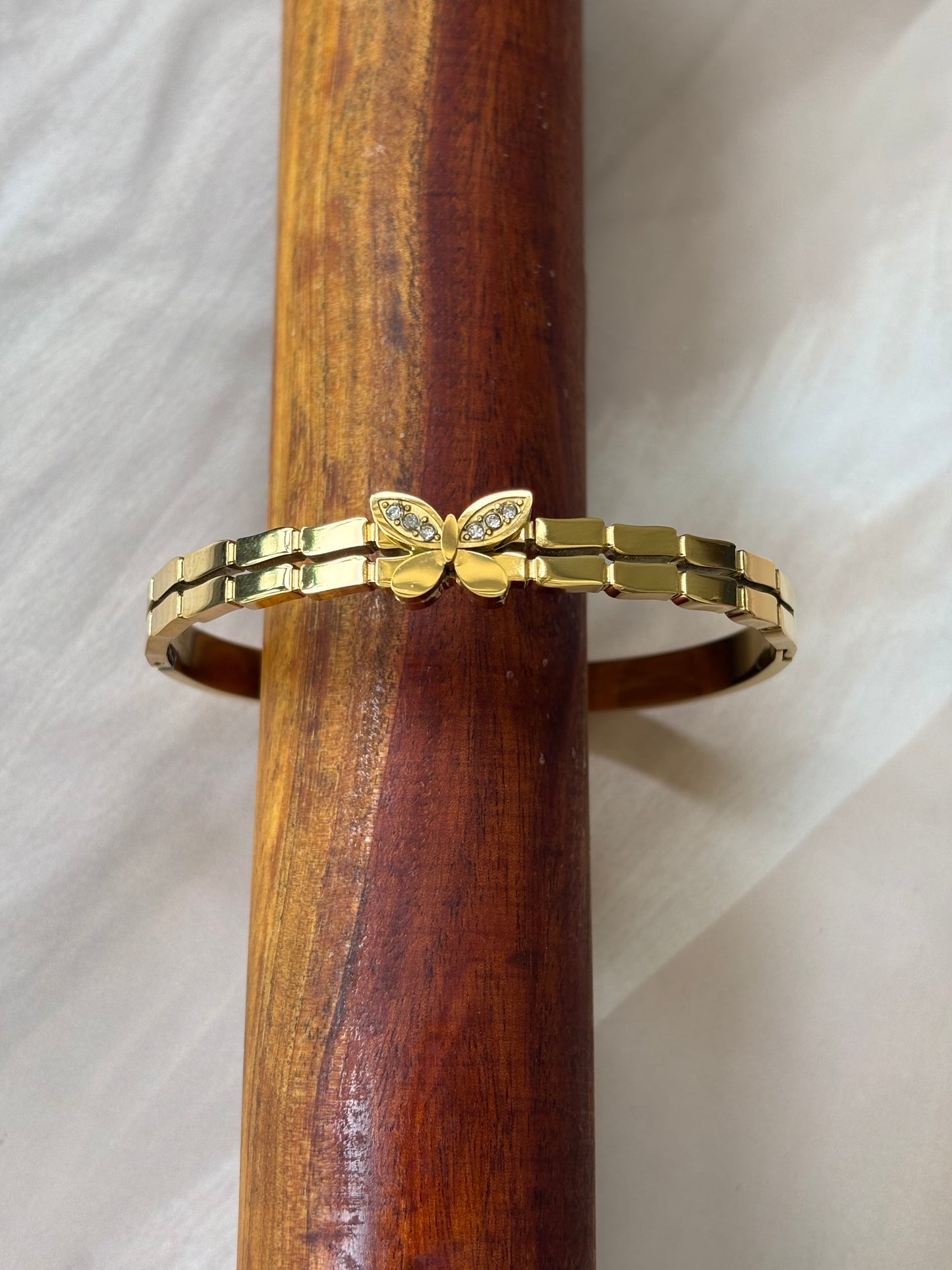 Sturdy Butterfly Kada
