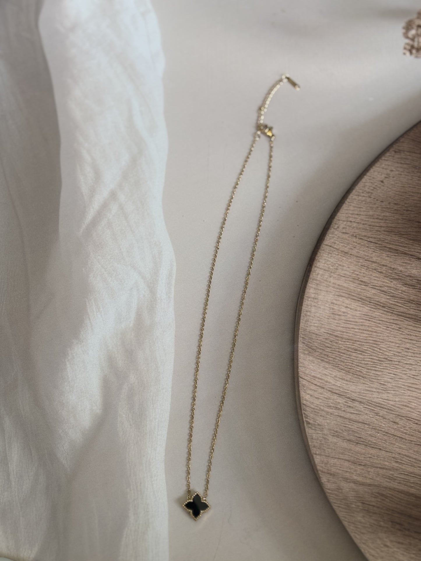 Golden Black Quadraleaf Necklace