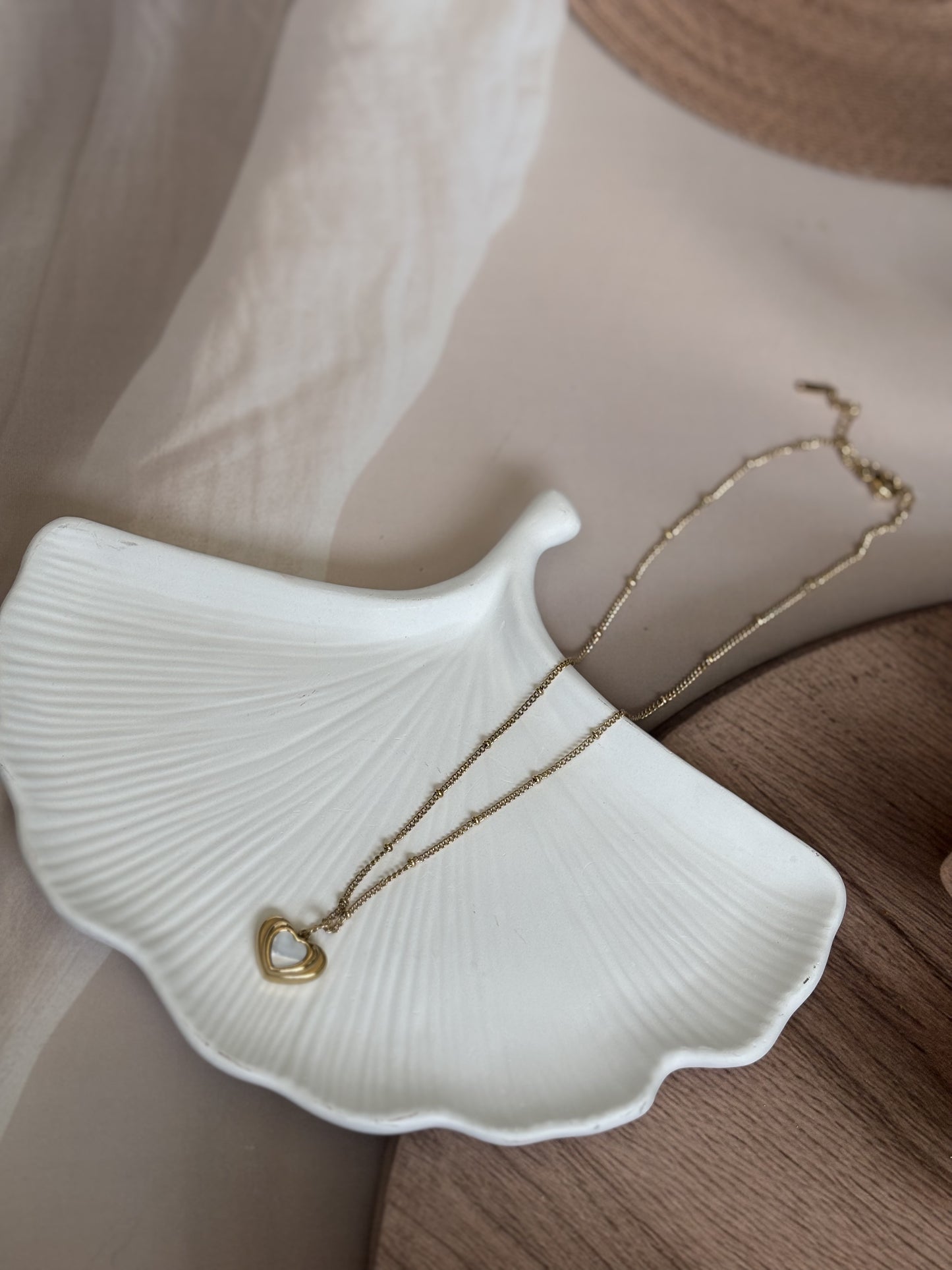 Golden Heart Monalisa Necklace