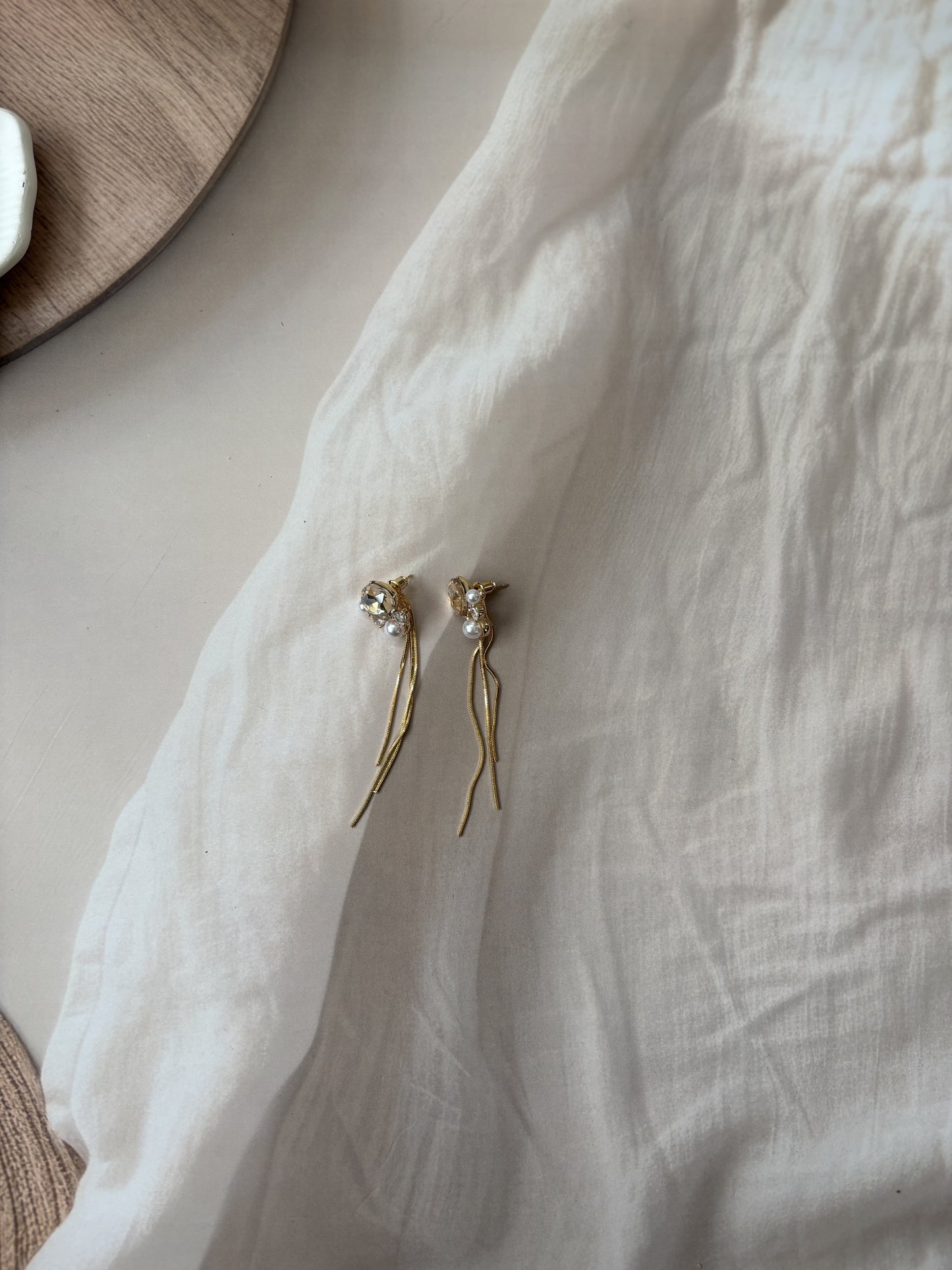 AD and Pearl tassel earrings- Amber