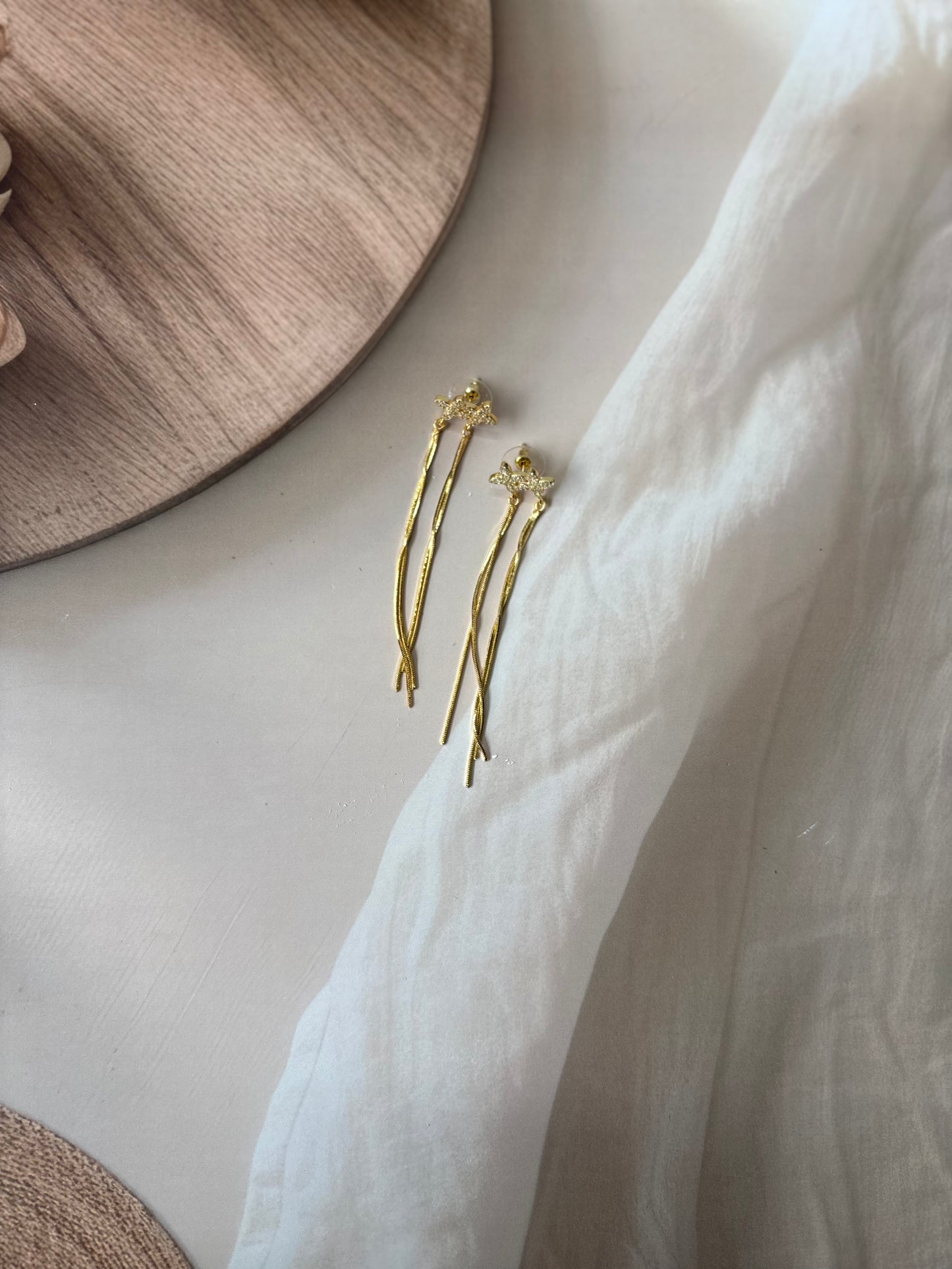Quadraleaf AD stone long tasssel earrings