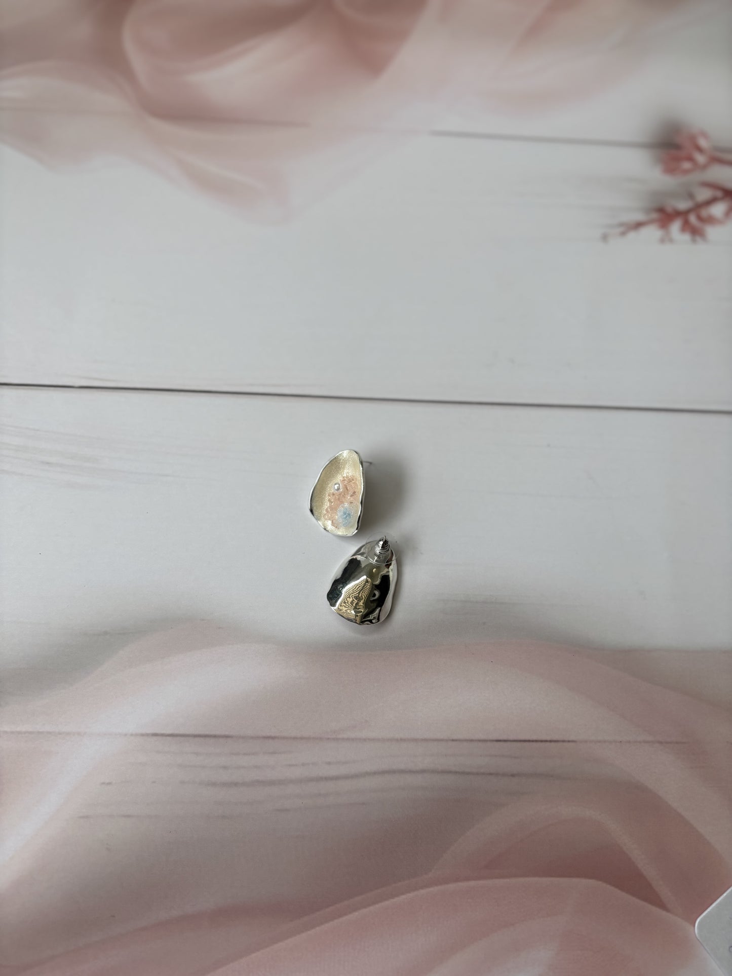 Enamel bouquet big studs