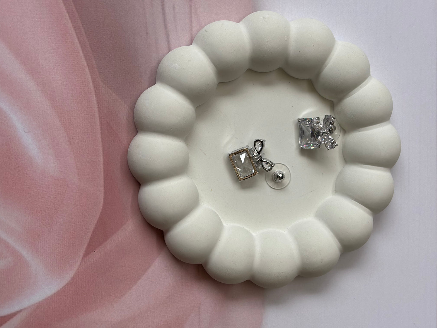 Silver Bow gift studs earrings