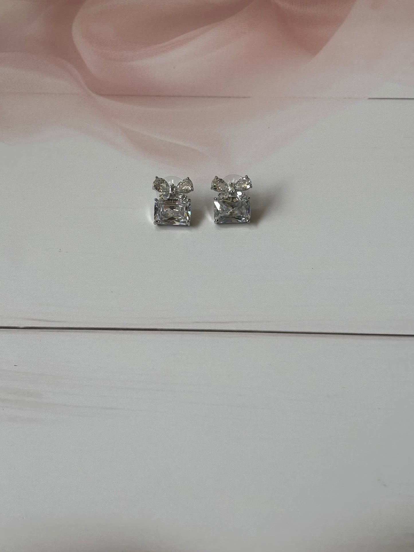 Silver Bow gift studs earrings