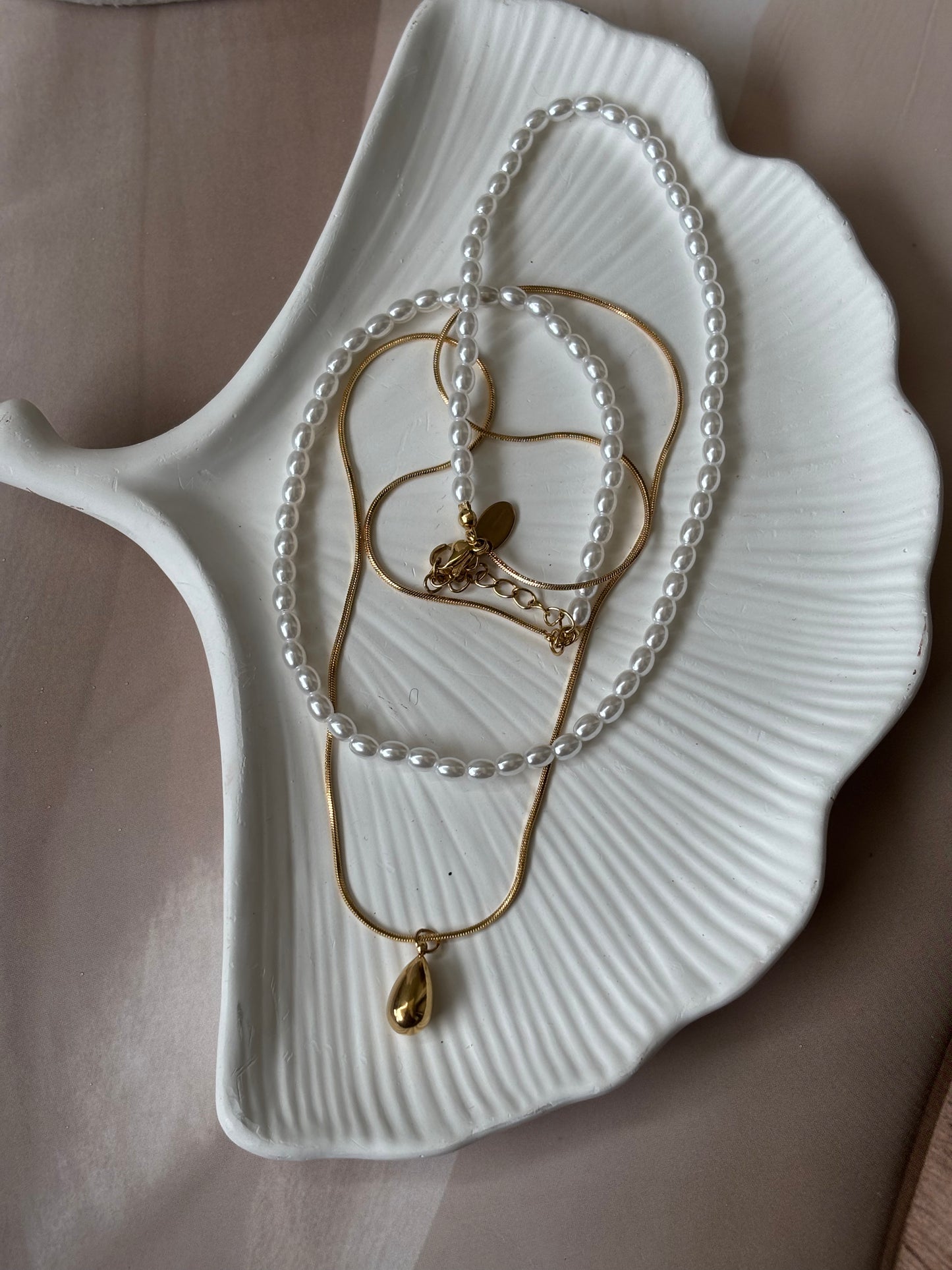 Beads and drop necklace