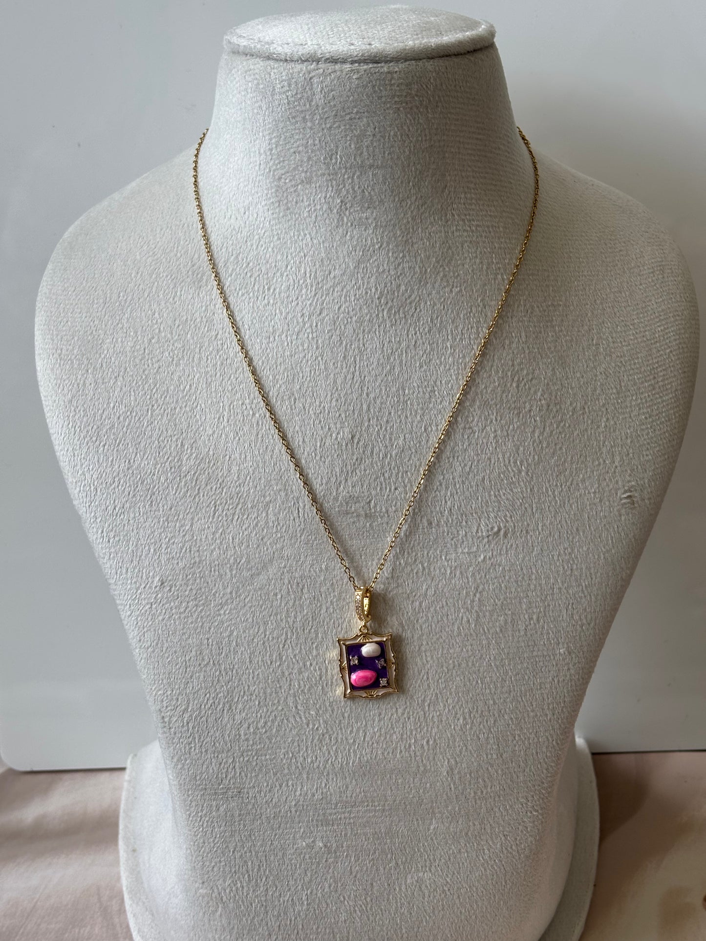 Purple Me pendant necklace