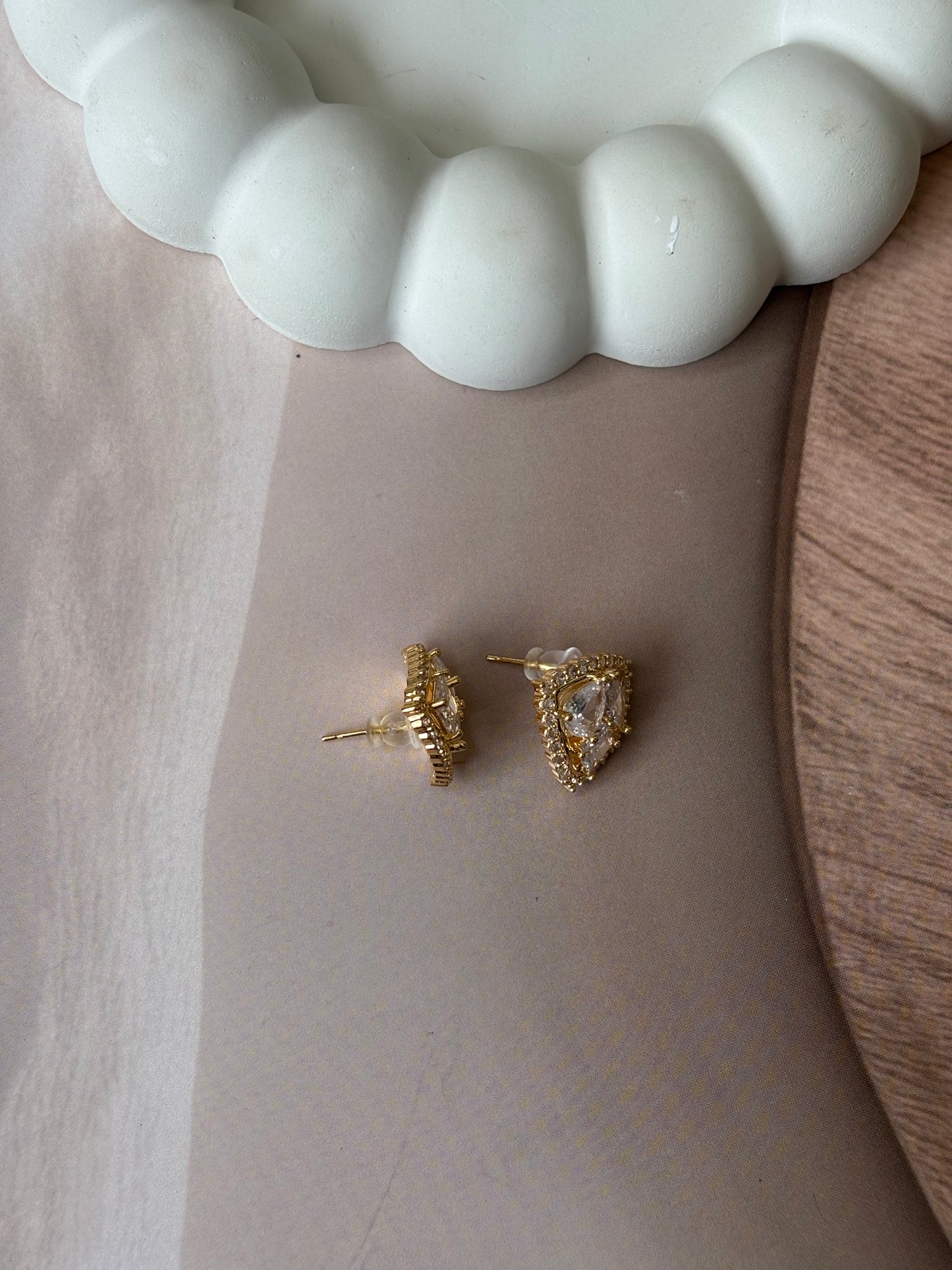 Triangle tri-stone studs