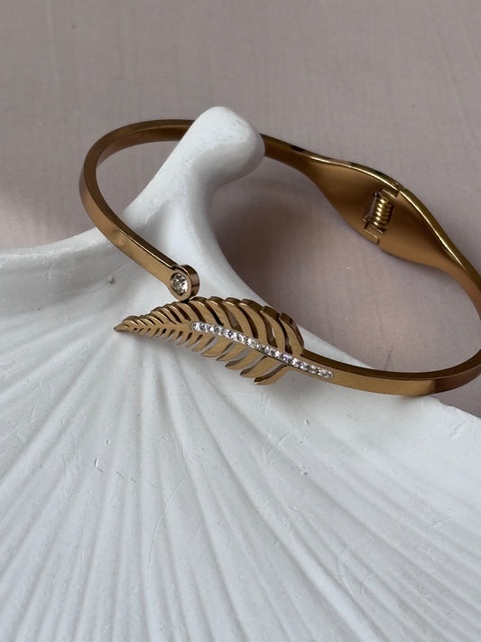 Studdy leaf stone kada