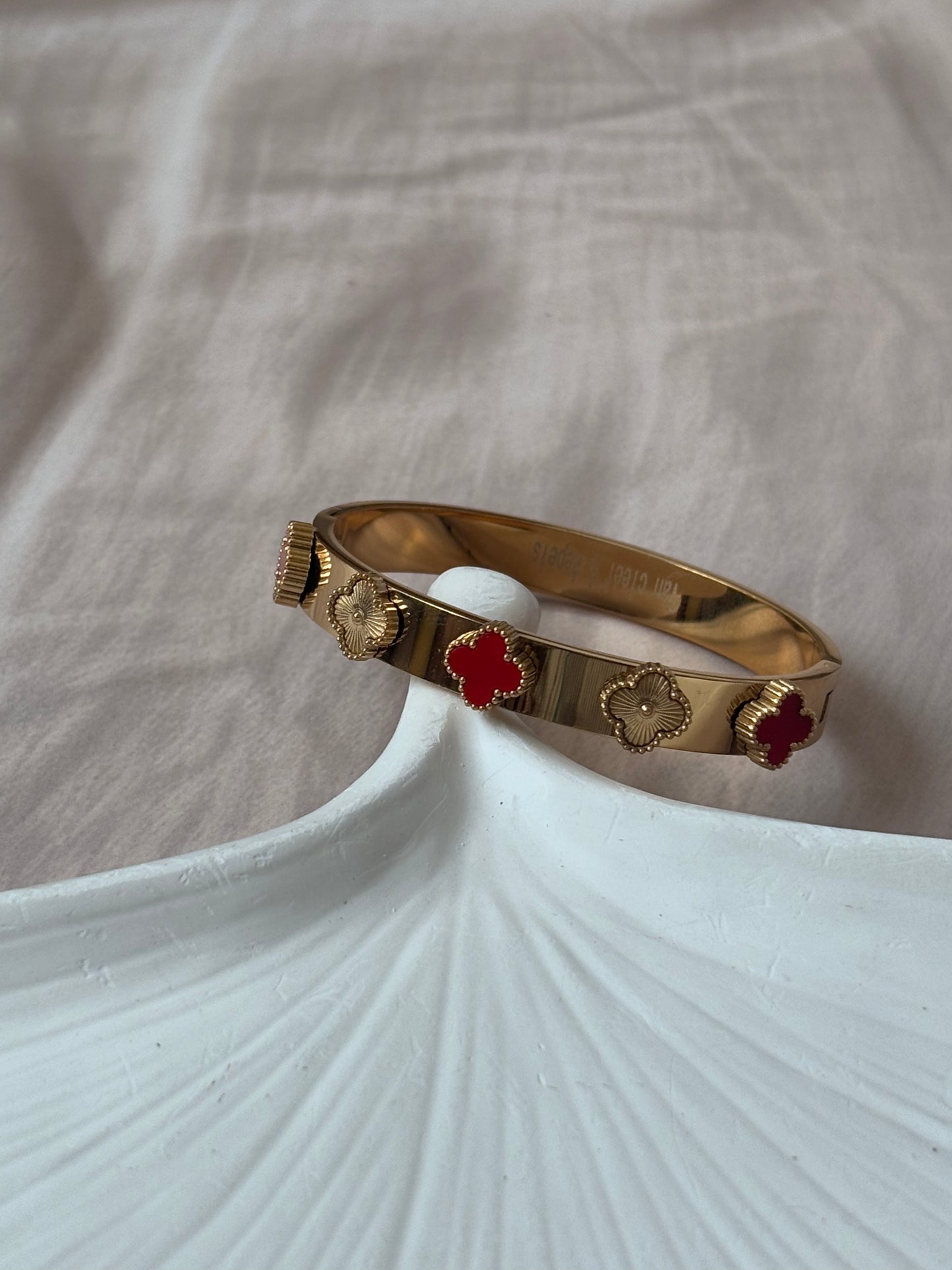 RedGold Clover Kada
