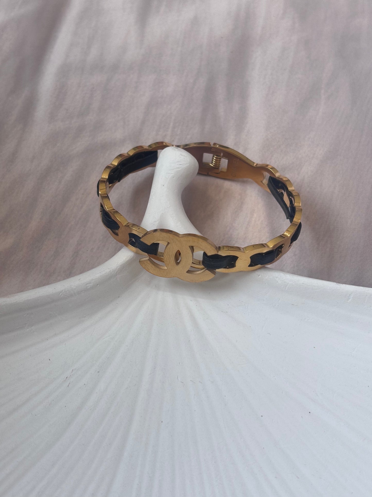 Black )( leatherette woven kada