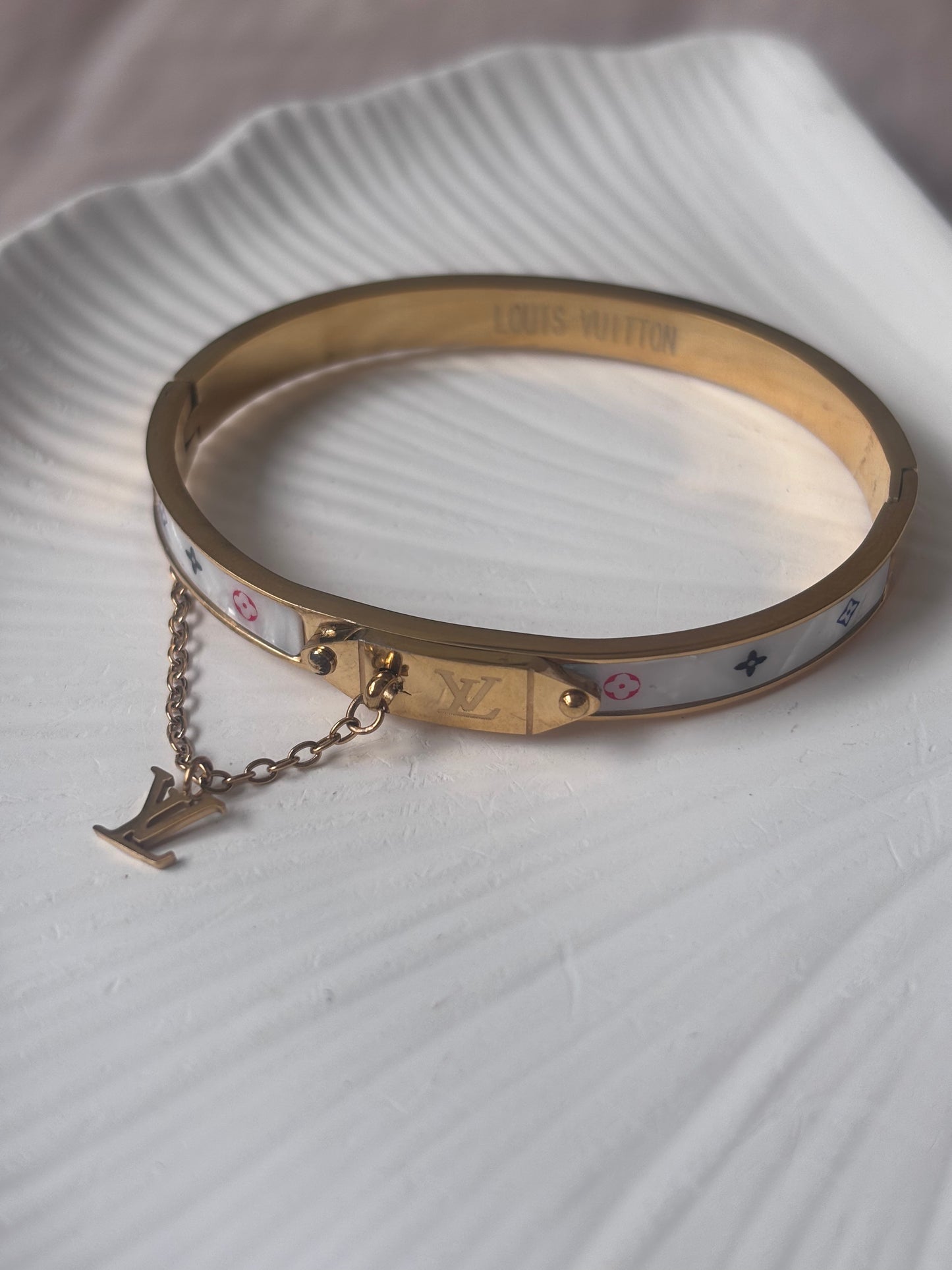 Graphy Charm chain kada