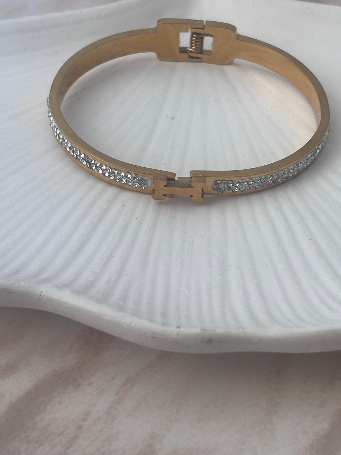 H Studded openable kada