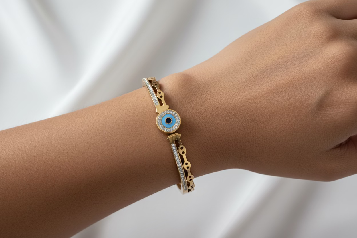 Sleeky Stud evil eye openable kada