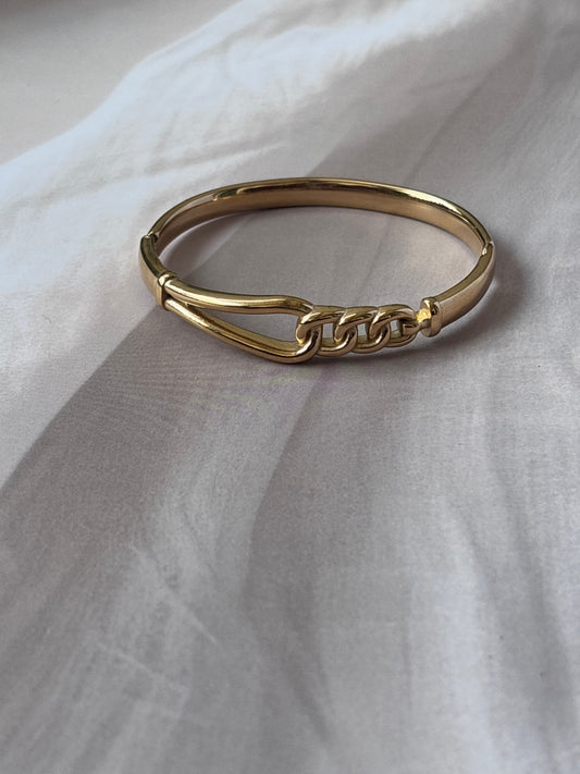 Minimalist chain bracelet