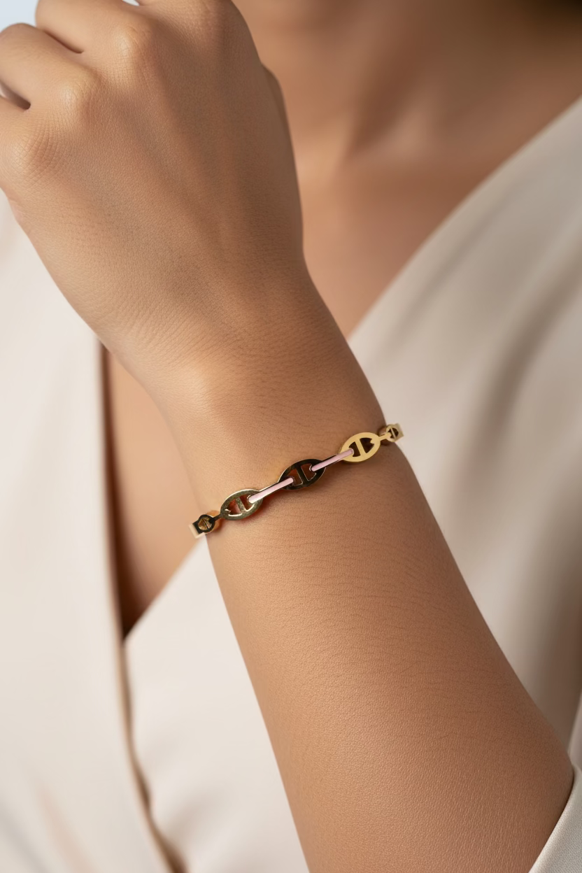Her Miss inspired sleek line kada