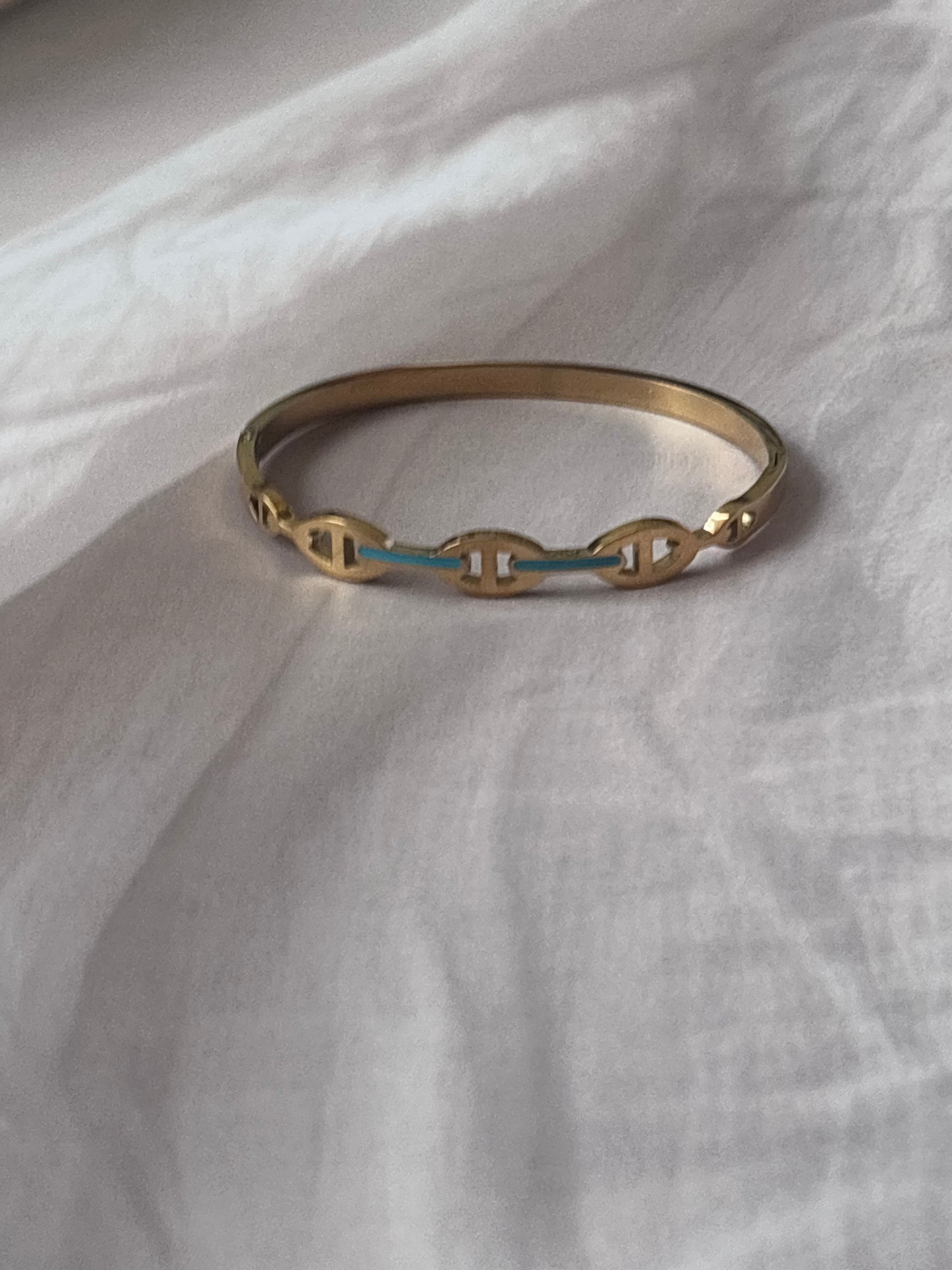 Her Miss inspired sleek line kada