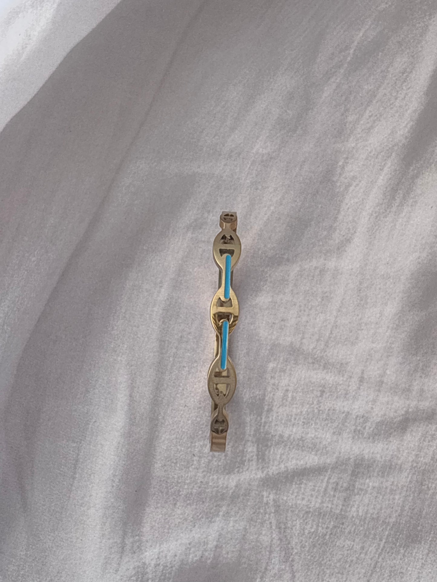 Her Miss inspired sleek line kada