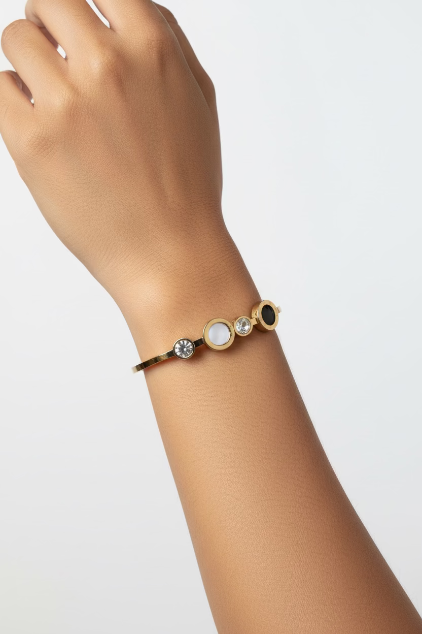 Roman Black and White stud openable kada