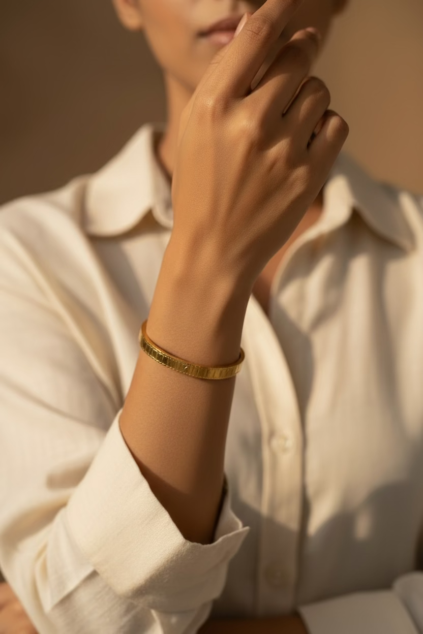 G'G' sleek golden kada