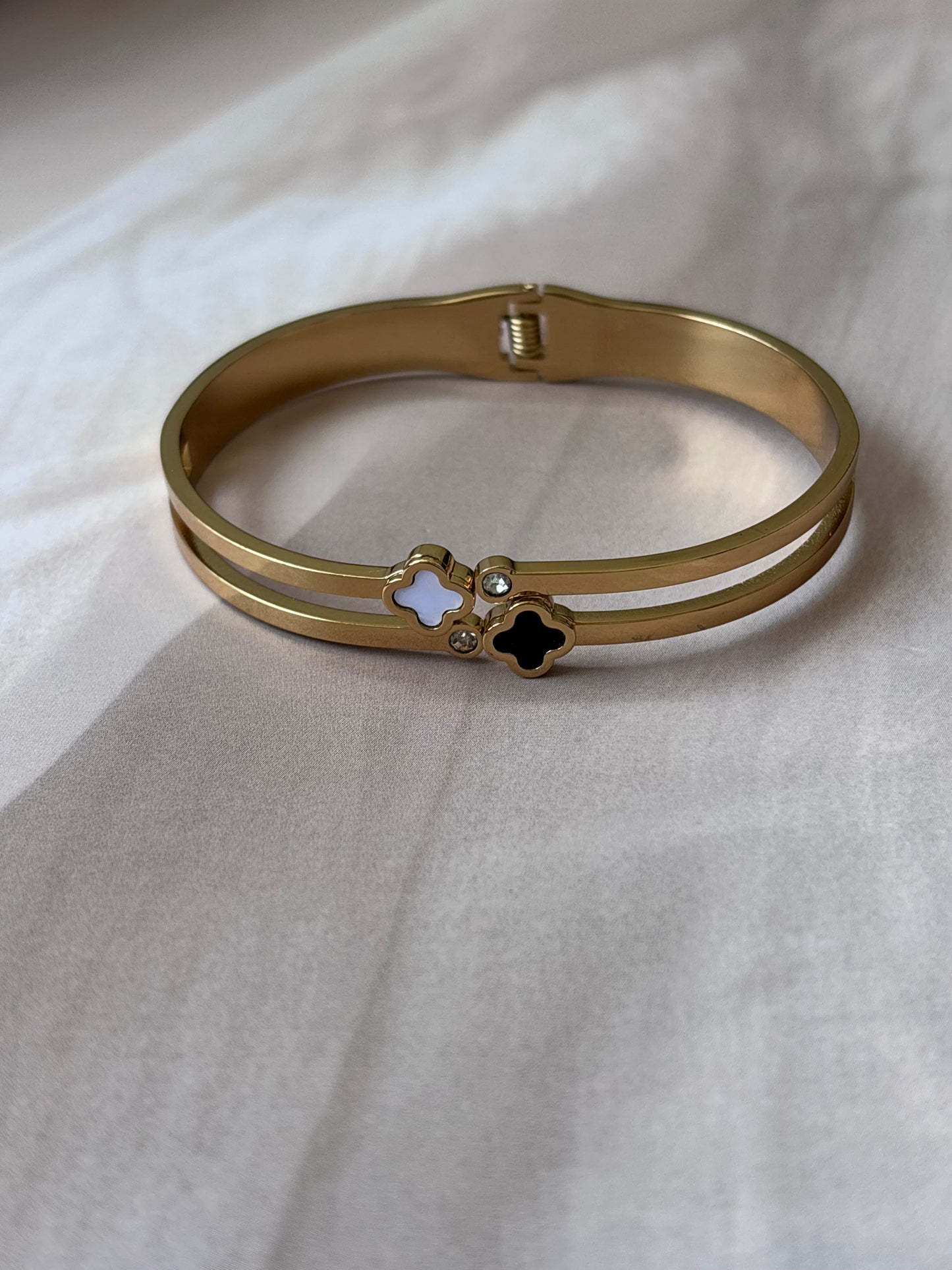 Black and White small clover motif openable kada