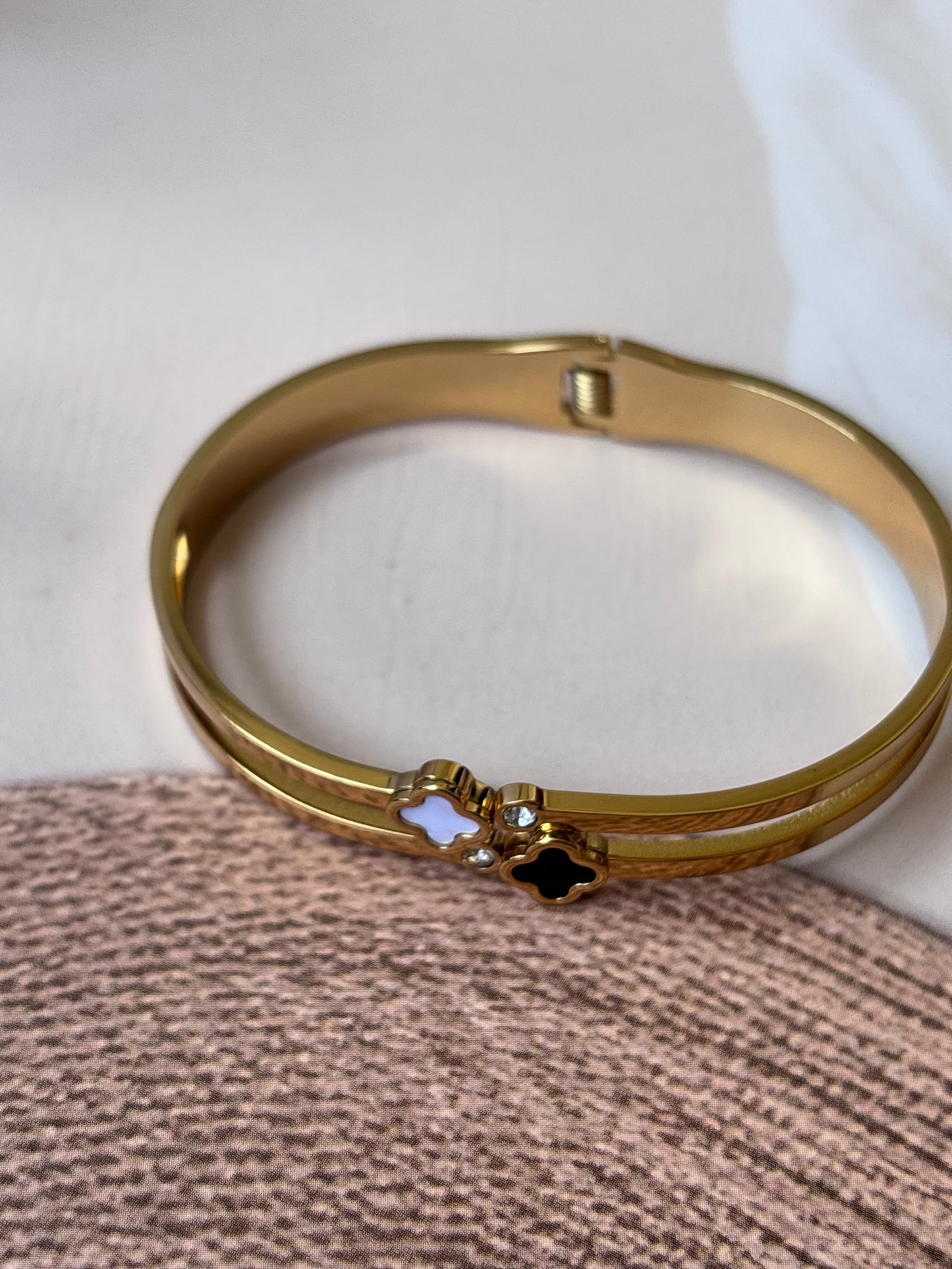 Black and White small clover motif openable kada